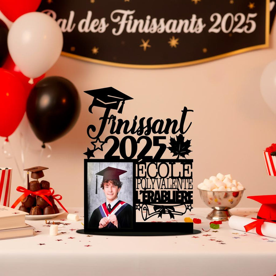 Item sur socle pour finissants