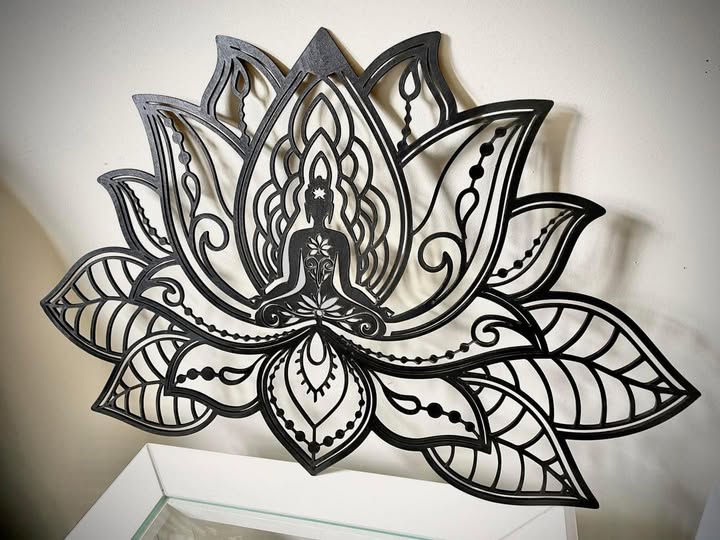 Lotus Bouddha noir – Rustique Chic